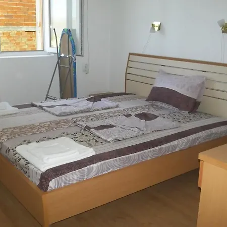 Apartahotel Levante 2*